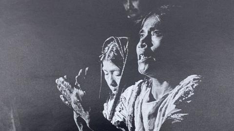 María Sabina and her daughter during a mushroom ritual or velada. Image by Allan Richardson, 1957, Tina and Robert Gordon Wasson Collection, Harvard University.