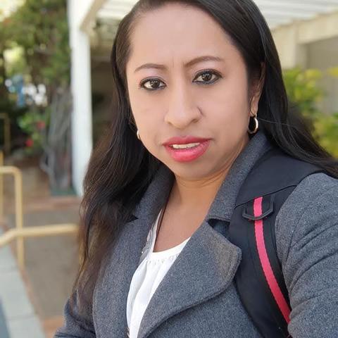 Sabina de la cruz headshot