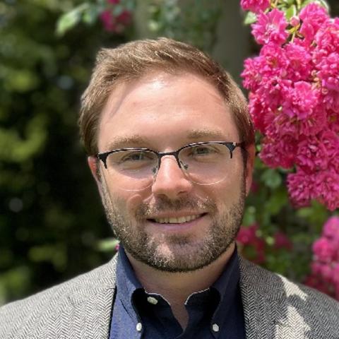 Nicholas Low headshot