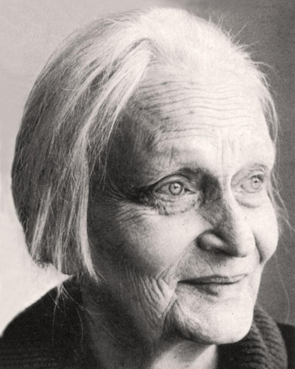Irina Tweedie looking off into the distance