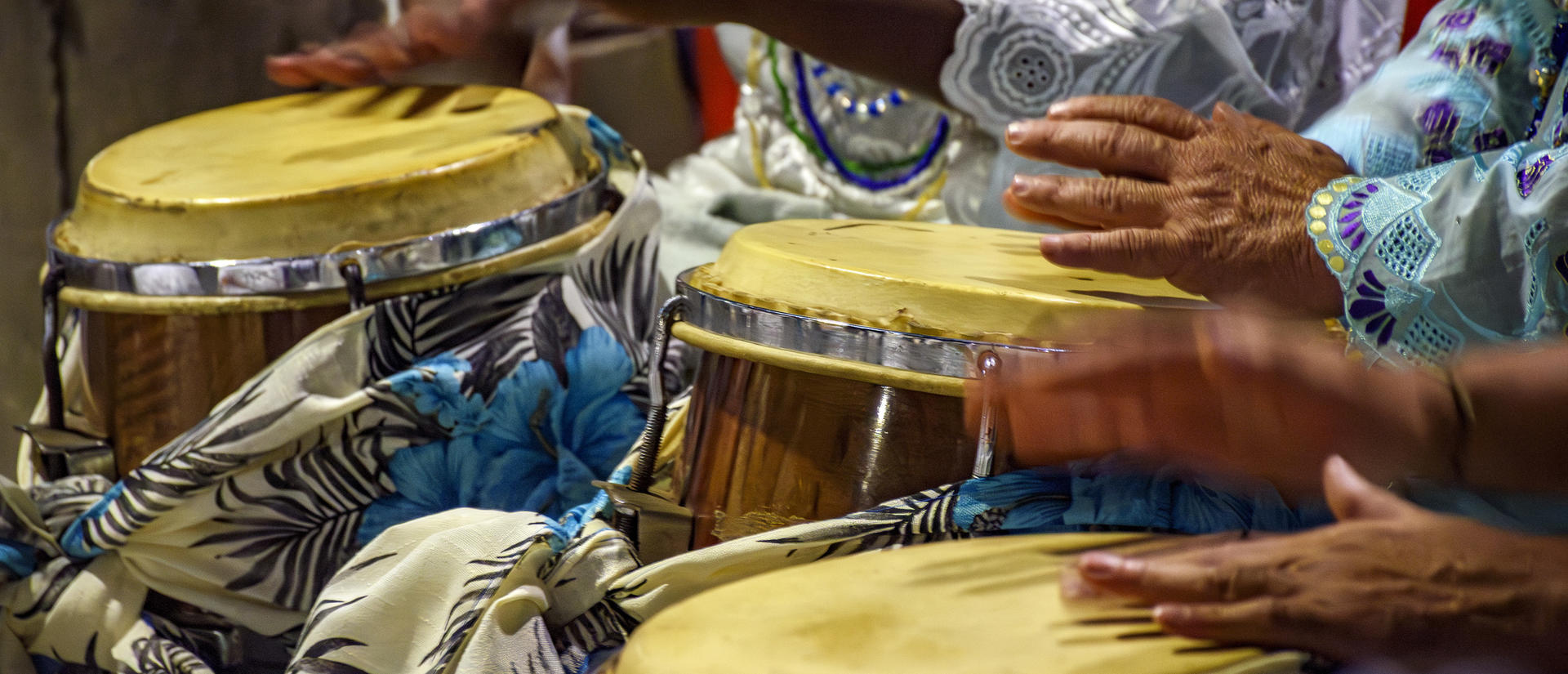 Hand drumming