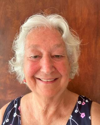 Elizabeth Van Volkenburgh Headshot