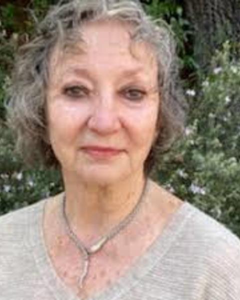 Frederique headshot